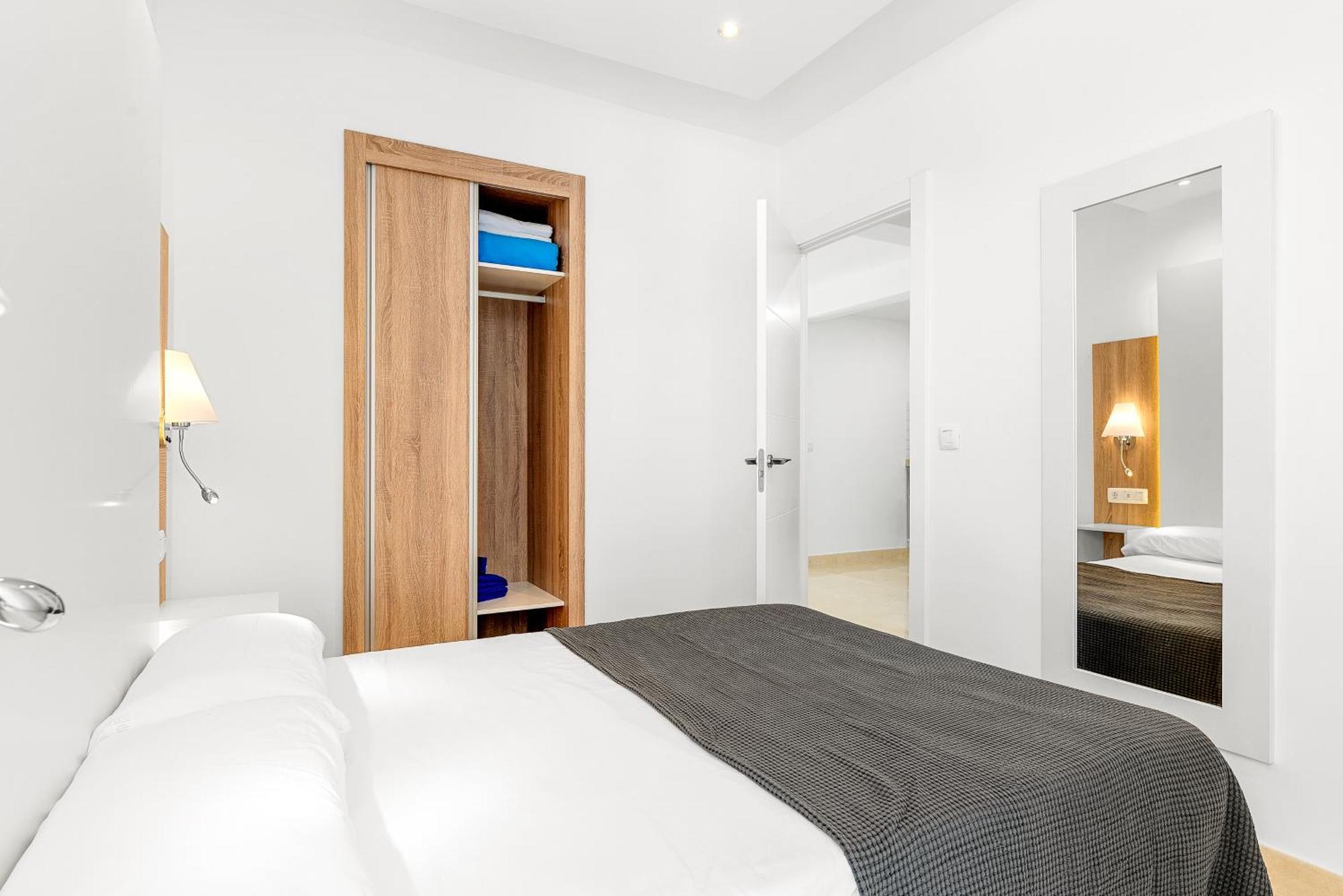Ocean Vistas 24 Hotel ปูแอร์โตเดลาครูซ ภายนอก รูปภาพ