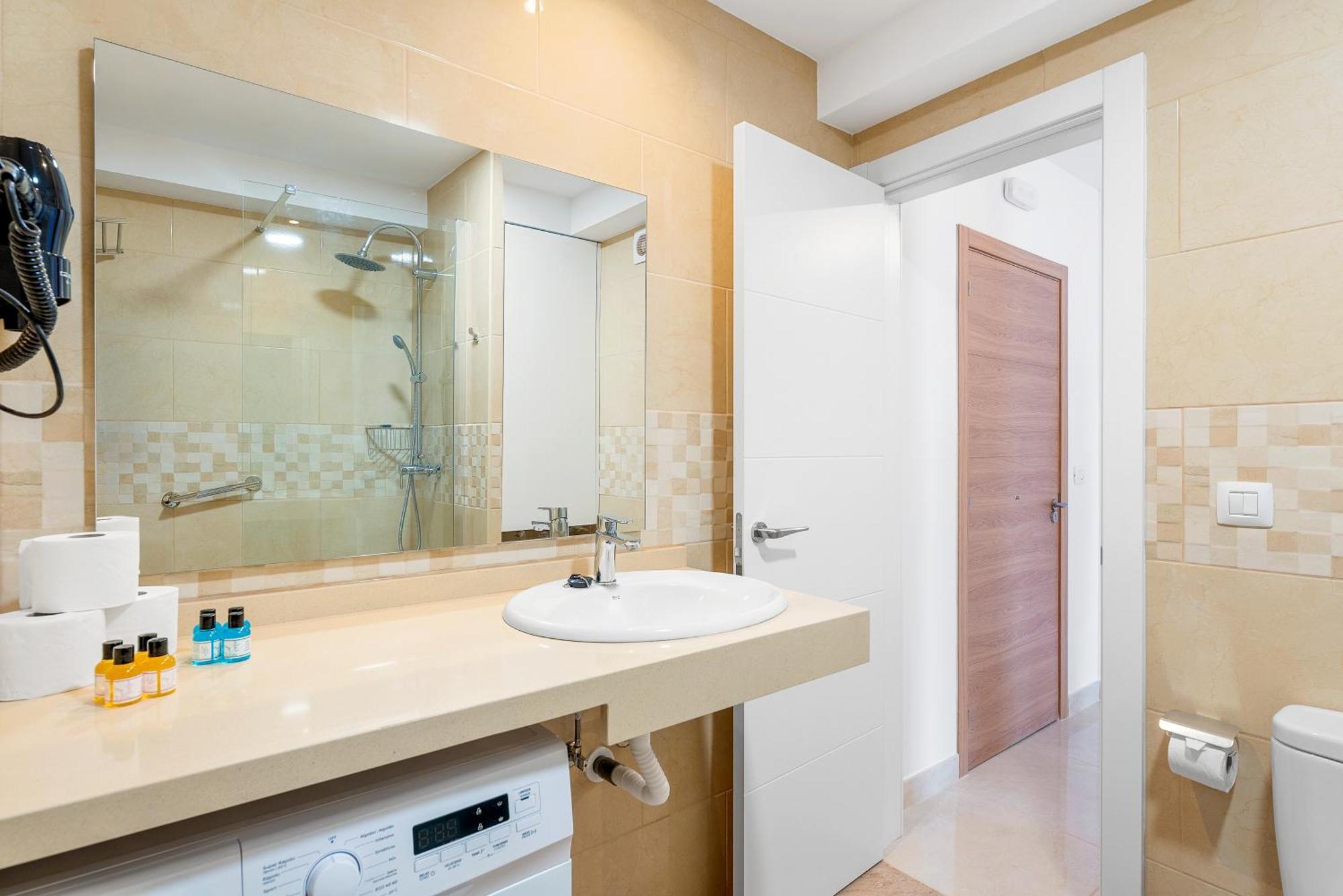 Ocean Vistas 24 Hotel ปูแอร์โตเดลาครูซ ภายนอก รูปภาพ